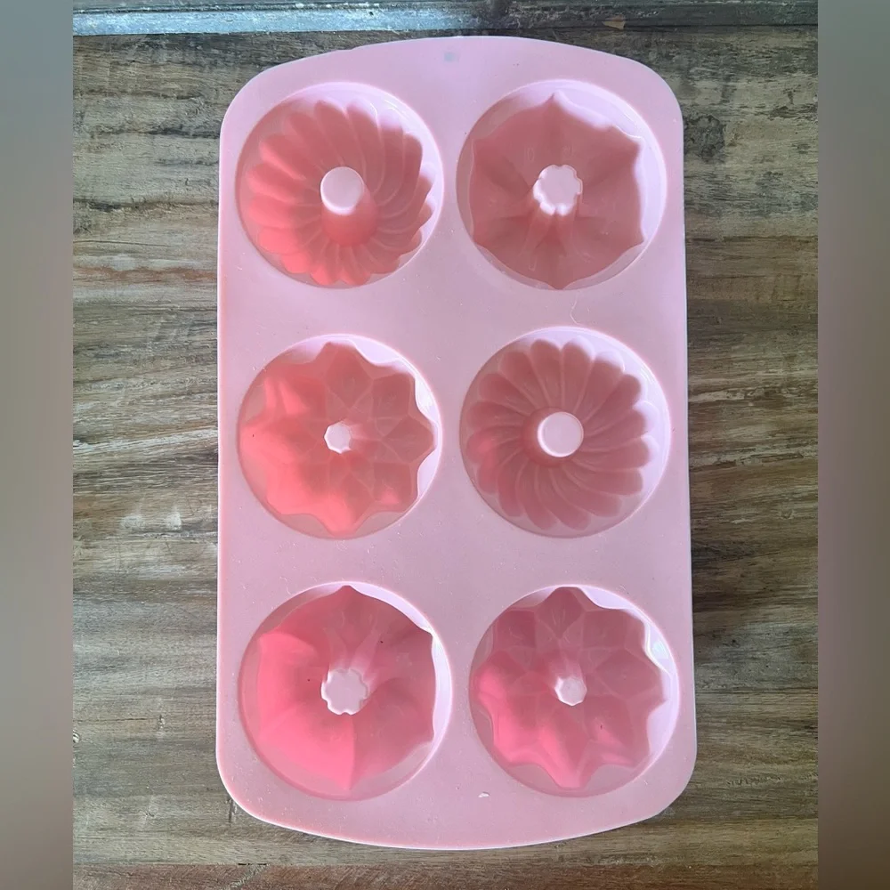 Silicone Baking Craft Molds Bundle Wilton Cactus Pink Bundt Heart Cake Pop Set